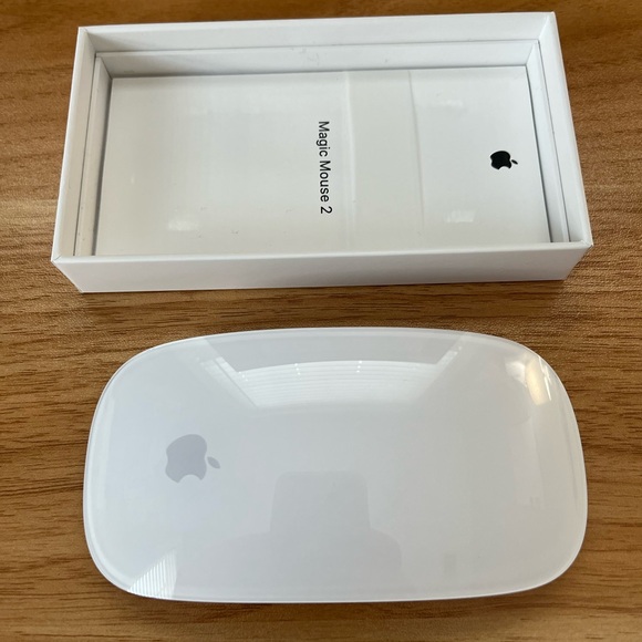 Apple Magic Keyboard and Magic Mouse 2 - Picture 9 of 10